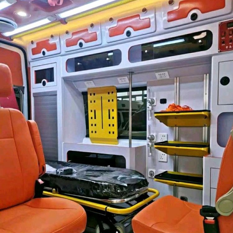 逊克长途救护车护送病人租赁价格