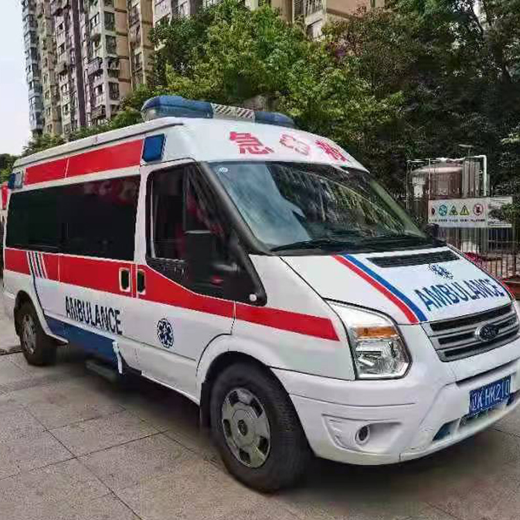 逊克长途救护车护送病人返乡
